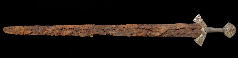 Illustration for article titled A Stunning Late-Era Viking Sword is Now on Display For the First Time